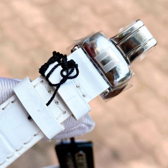 🔥Tissot Women's Mother of Pearl! New! Sale! - Picture 4 of 6